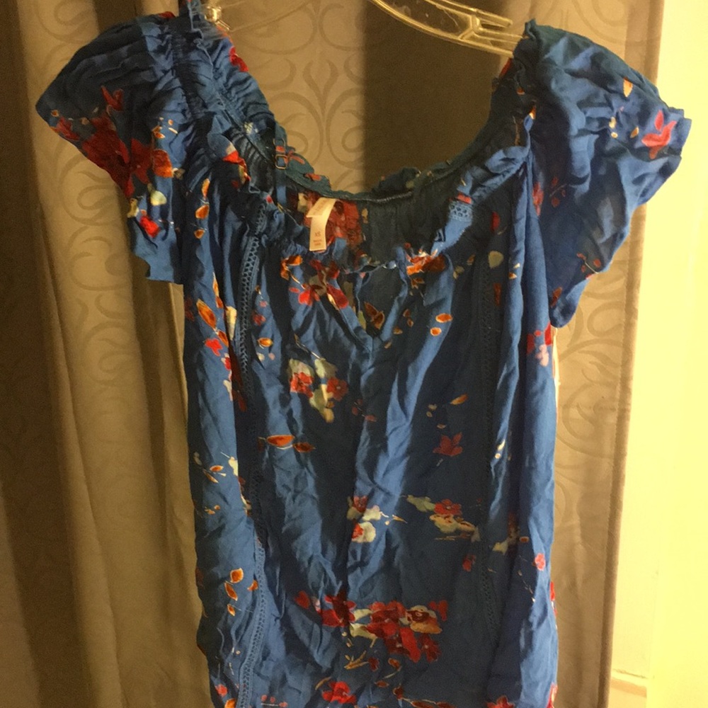 Blouse blue with pink flowers